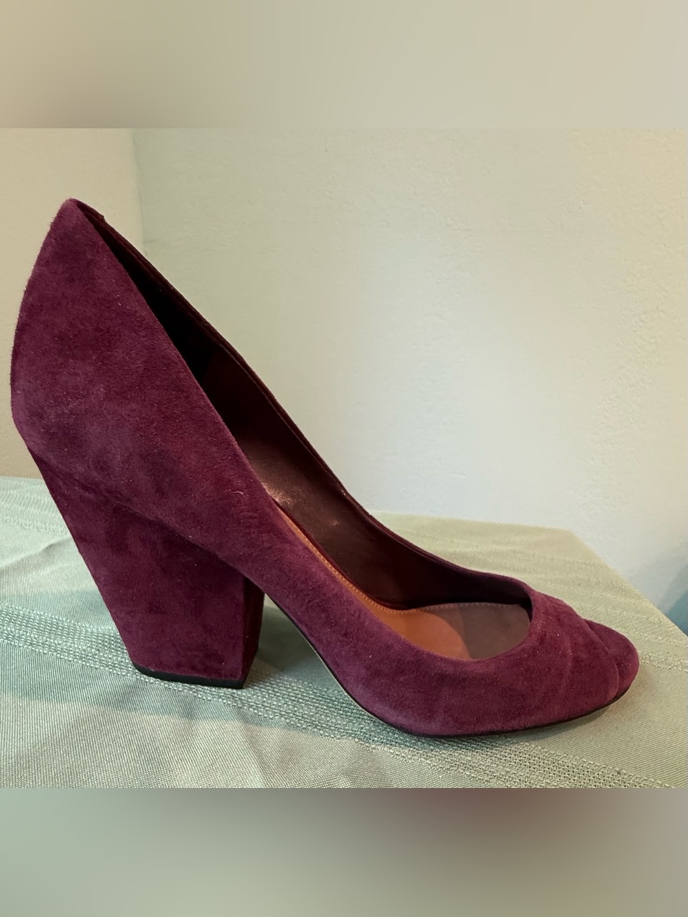 Vince Camuto “Berit” Heels Purple Suede 10